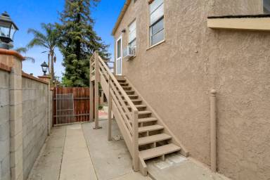Main picture of 6032 Greenleaf Ave