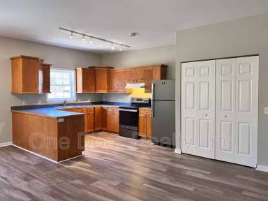 Main picture of 115 Winston Dr