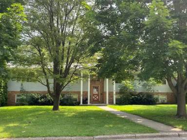 Main picture of 113 John St