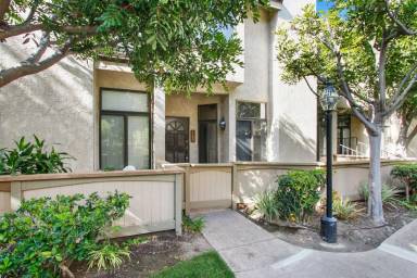 Main picture of 4493 Emerald St