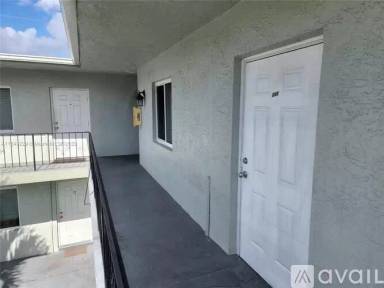 Main picture of 711 NE 2nd Ave