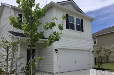 Main picture of 8101 Beach Blvd