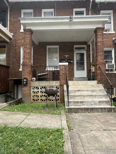 Main picture of 4312 4th St NW