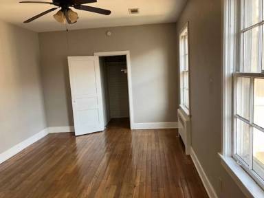 Main picture of 634 W Main St