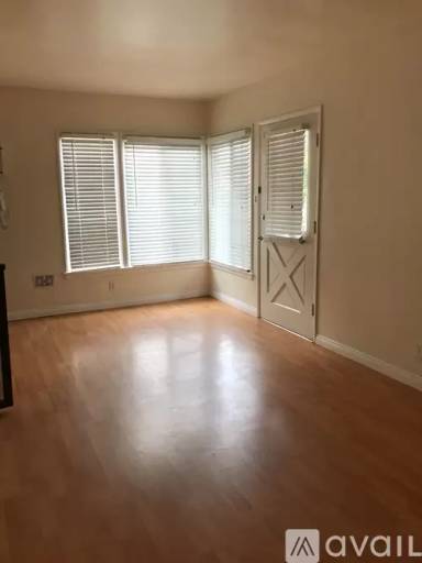 Main picture of 664 W Glenoaks Blvd