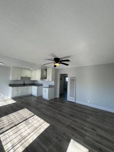 Main picture of 1334 W 93rd St