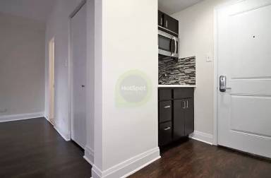 Main picture of 203 E Chesnut St