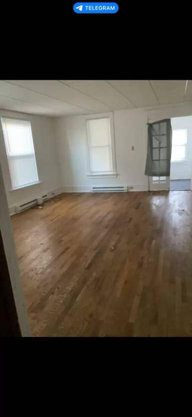 Main picture of 15 W Church St