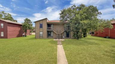 Main picture of 2409 Bandera Dr