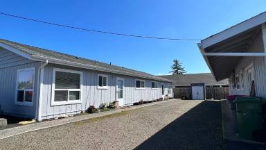 Main picture of 1310 S Main Ave