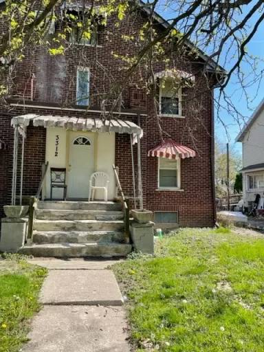 Main picture of 3312 E. Manhattan - 5