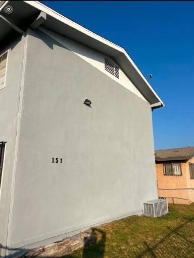 Main picture of 151 E 95th St