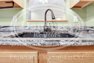 Main picture of 1564 Plum Creek Dr