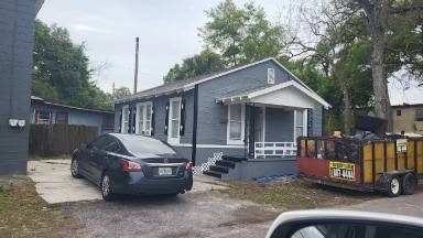 Main picture of 1024 W 8th St