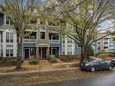 Main picture of 424 Mather Green Ave