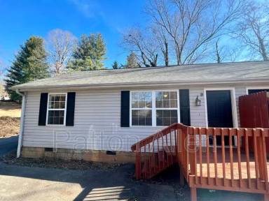Main picture of 105 Salola St