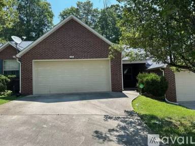 Main picture of 5240 Avery Woods Ln