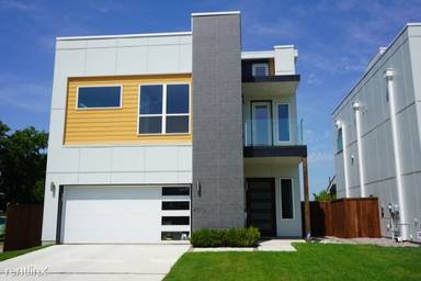 Main picture of 4013 Ivanhoe Ln