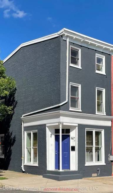 Main picture of 617 1/2 E 7th St
