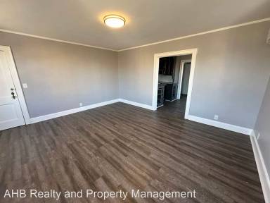 Main picture of 605 S Lexington Ave