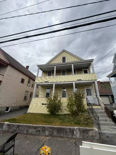 Main picture of 265 W Main St