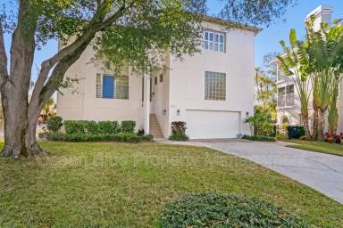 Main picture of 2904 N Shoreview Pl