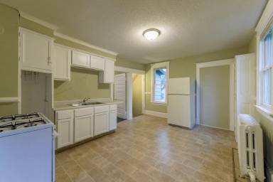 Main picture of 2210 Glenwood Ave