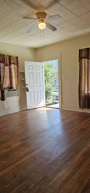Main picture of 2020 Vance Ave