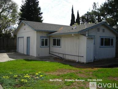Main picture of 37861 Birch St