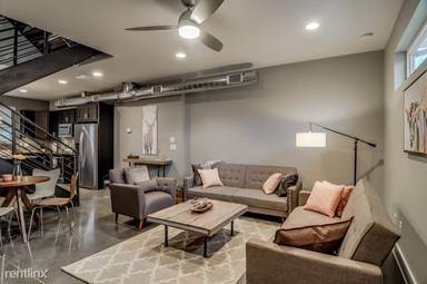 Main picture of 1023 Dickerson Pike