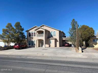 Main picture of 7409 Edgemere Blvd