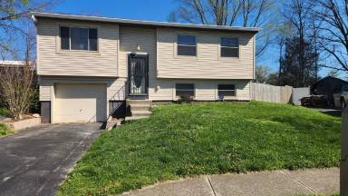 Main picture of 620 Mistletoe Ct