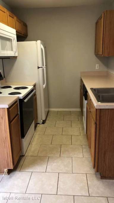 Main picture of 1711 Spring Rose Cir