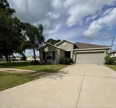 Main picture of 1804 Broad Winged Hawk Dr