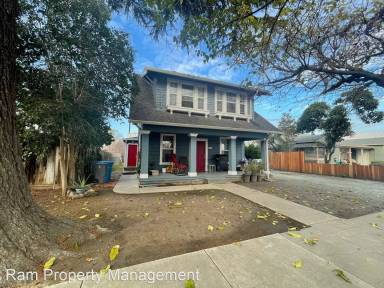 Main picture of 1246 West St