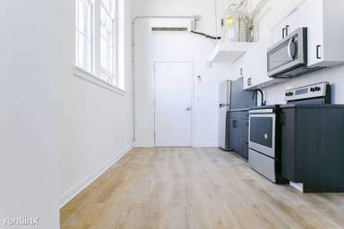 Main picture of 109 W Wildey St