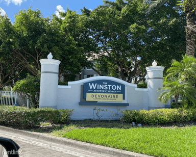 Main picture of 655 SW 111th Way