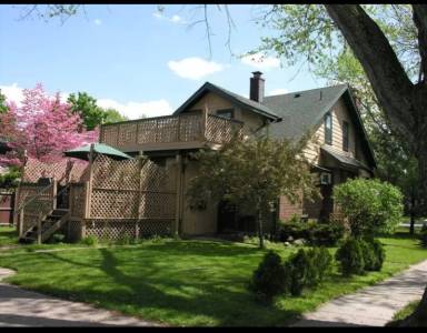 Main picture of 739 S Alexander Ave