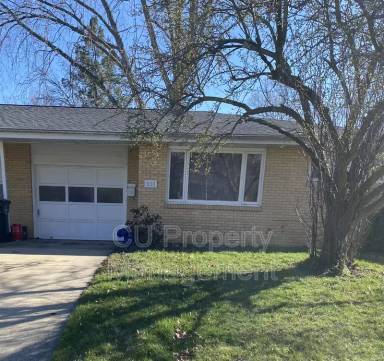 Main picture of 803 E Harding Dr