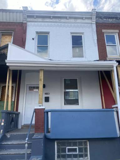 Main picture of 244 N Hobart St