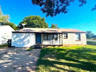 Main picture of 1161 SE 21st St