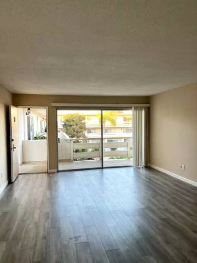 Main picture of 2435 W 227th St