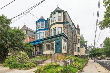 Main picture of 4701 Cedar Ave