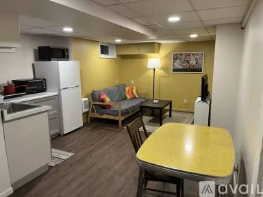 Main picture of 604 Simpson St