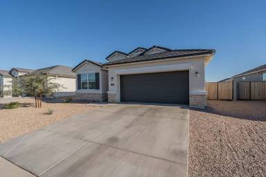 Main picture of 1747 W Cameron Blvd