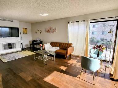 Main picture of 1001 Queen Anne Ave N