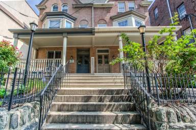 Main picture of 4033 Baltimore Ave