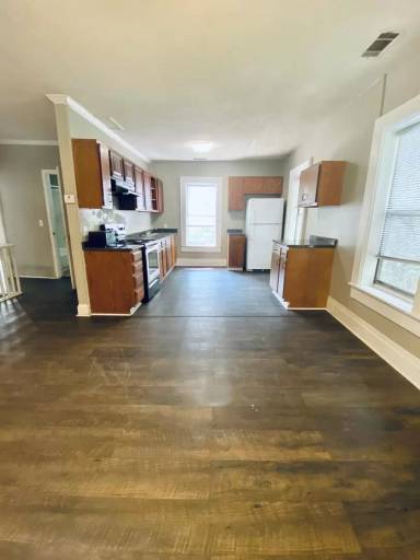 Main picture of 126 W 59th St