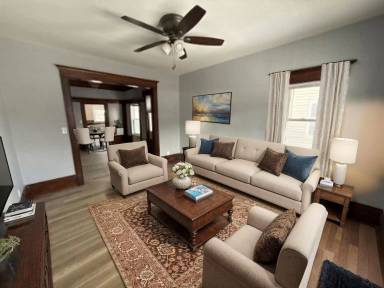 Main picture of 913 10th St