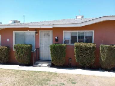 Main picture of 1819 Flower St